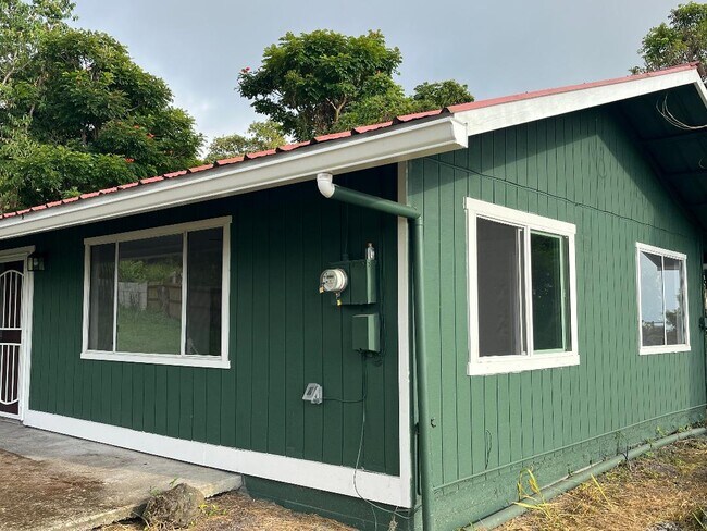 Foto del edificio - 82-6136 D Rd