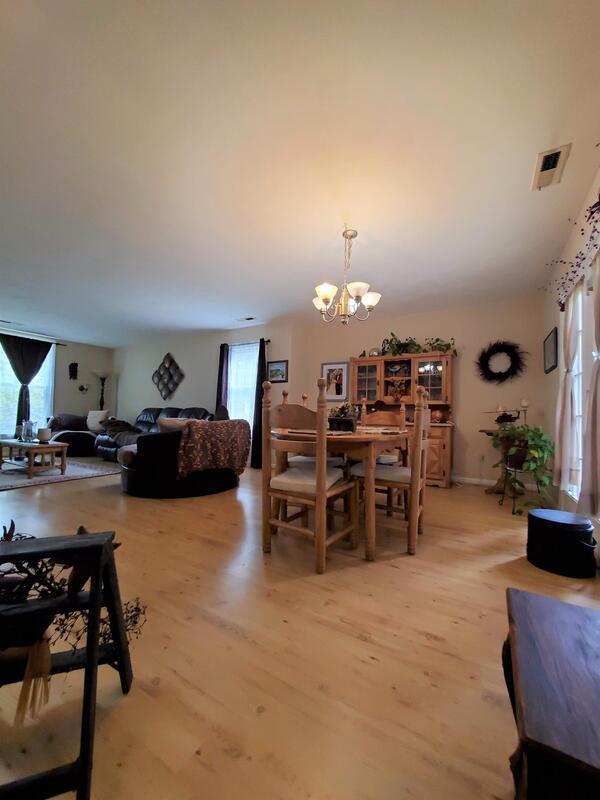 Foto del edificio - 5224 Club Head Rd