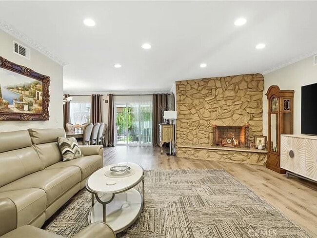 Foto del edificio - 12516 Archwood St