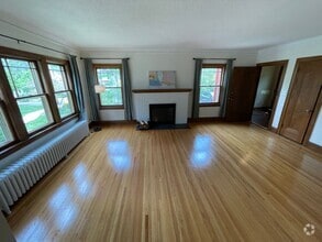 Building Photo - 3015 W 43rd St