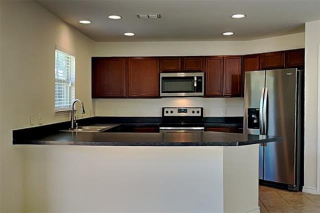 Building Photo - 14625 Briarcrest Dr