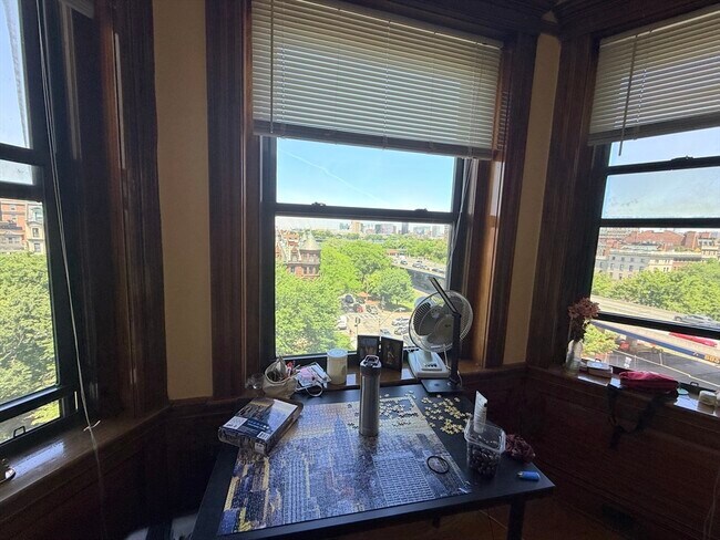 Foto del edificio - 464 Commonwealth Ave