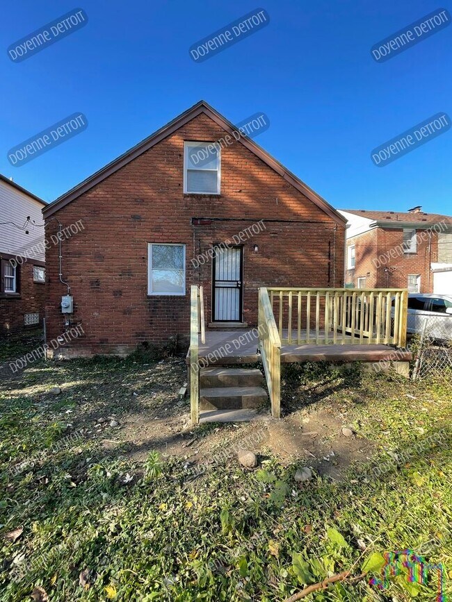 Building Photo - 14930 Lauder