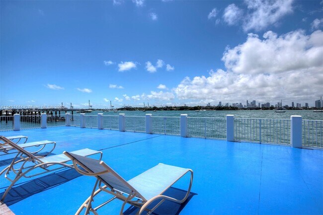 Foto del edificio - 1250 West Ave