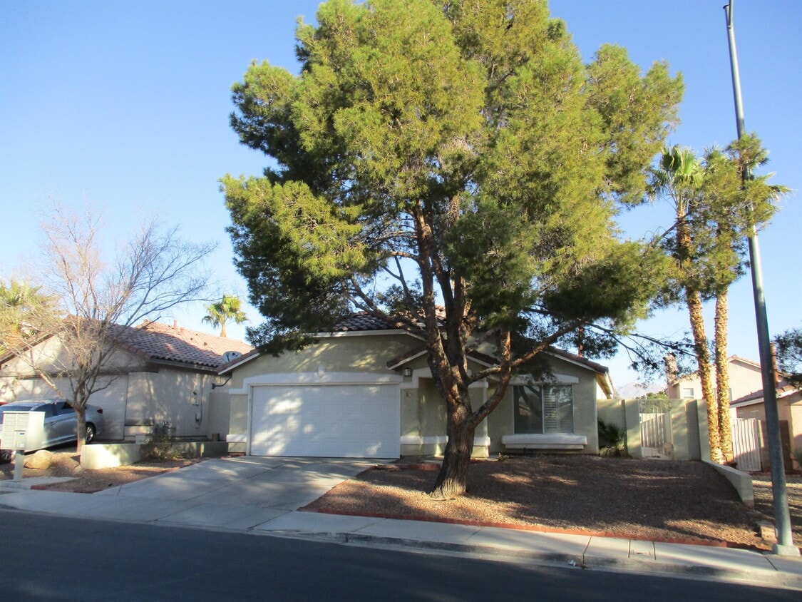 Primary Photo - 28 Winley Chase Ave