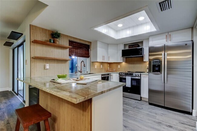 Foto del edificio - 2673 Sabal Springs Cir