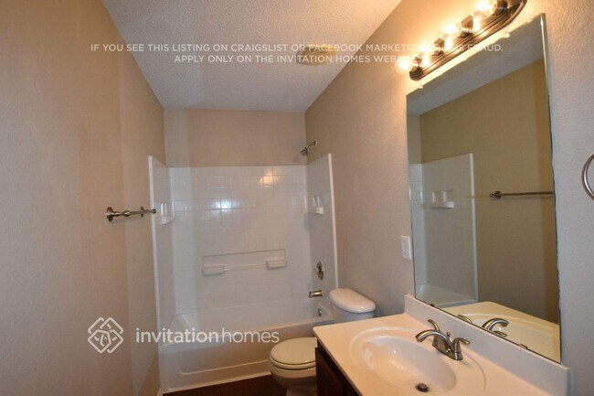 Building Photo - 1005 Meadowlark Dr