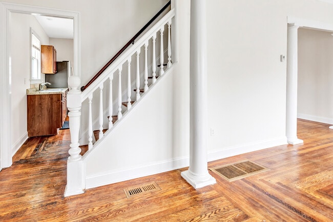 Building Photo - 105 Atlantic St