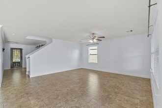 Building Photo - 15811 Vinemoss Ln