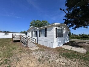 Building Photo - 726 Braswell Rd