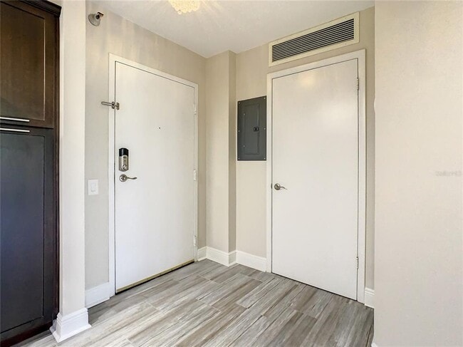 Building Photo - 2333 Feather Sound Dr