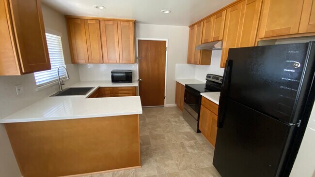 Building Photo - 36720 Fair Ct