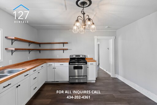 Foto del edificio - Single Family home w/ 3Beds & 1Full Bath