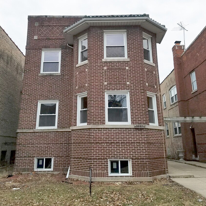 6046 N Albany Ave Unit 2, Chicago, IL 60659 Condo for Rent in Chicago