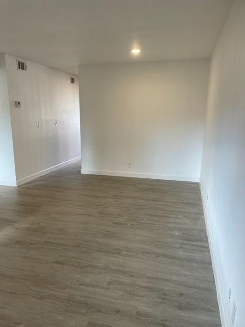 Building Photo - 807 S Morrison Ave