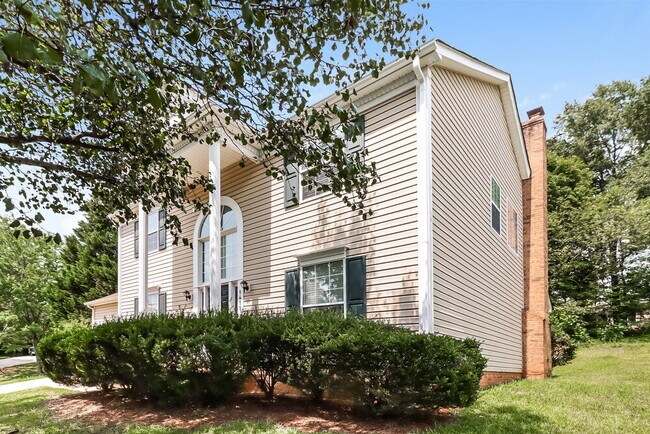 Foto del edificio - 1411 Bear Mountain Rd