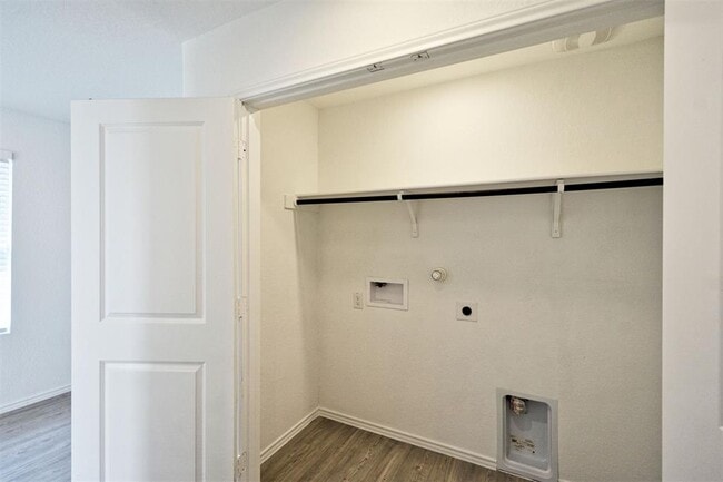Building Photo - 738 Tulsa Trl