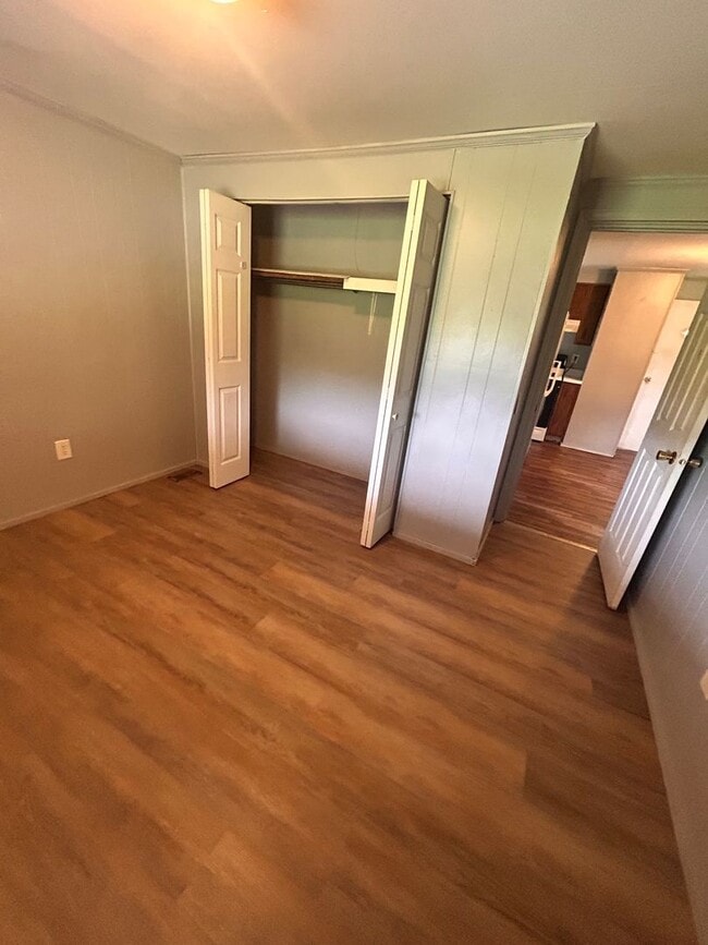 Building Photo - 2 bed 1 bath duplex apartment in Bunker Hill Mobile Home Community