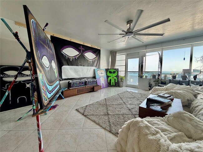 Foto del edificio - 3111 N Ocean Dr