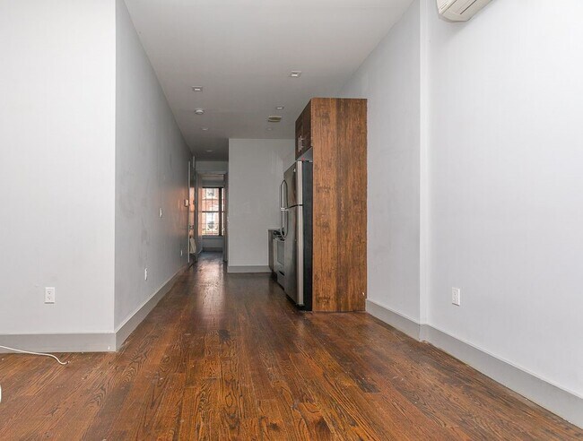 Building Photo - 256 Jefferson St