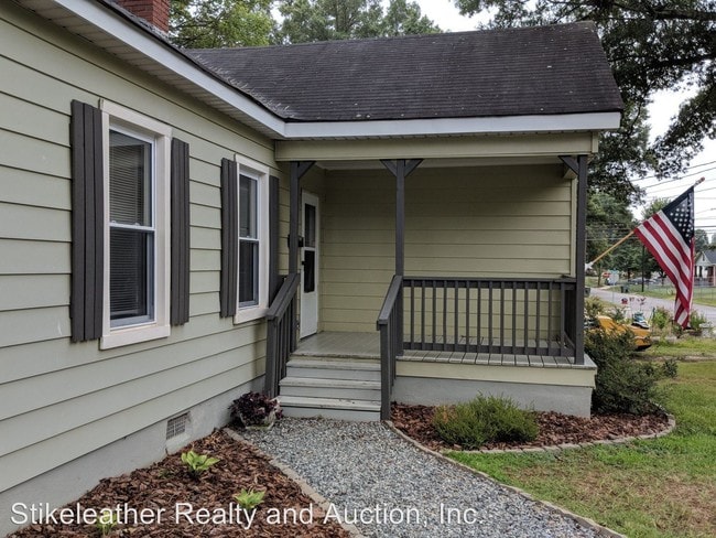 Building Photo - 2 br, 1 bath House - 126 E Park Avenue