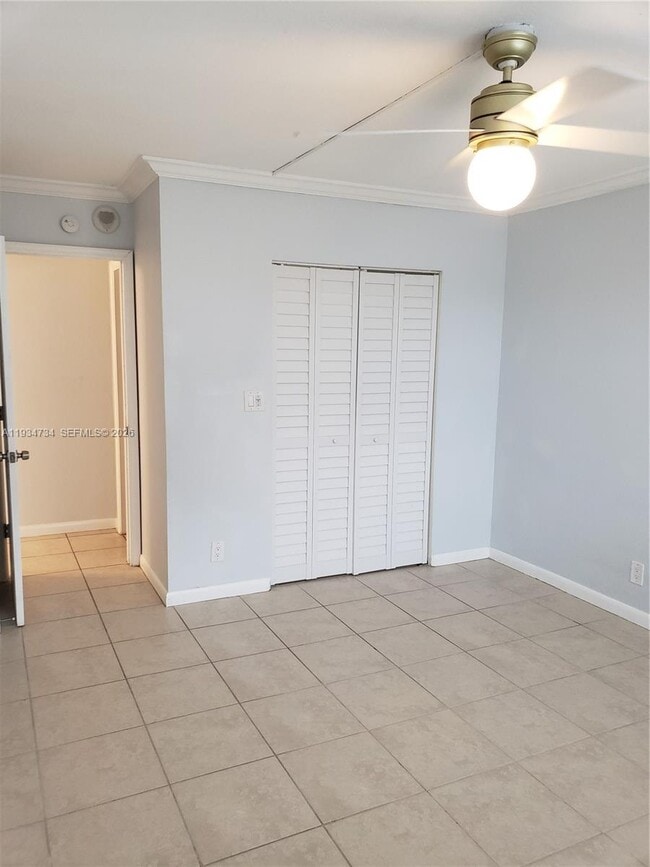 Building Photo - 200 S Birch Rd