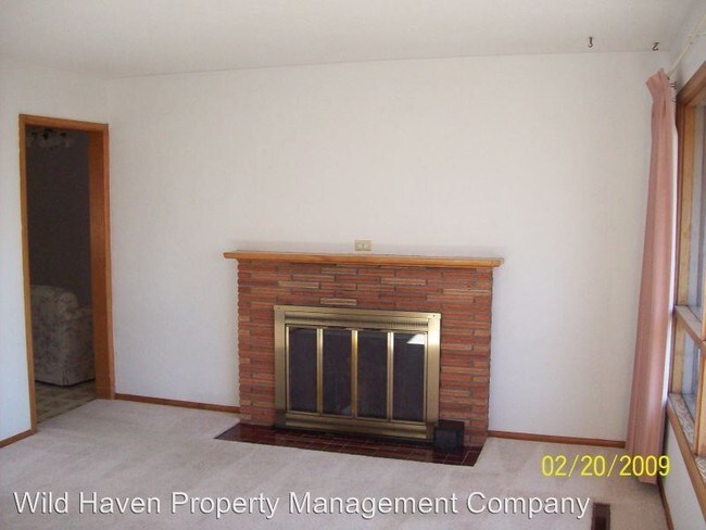 Building Photo - 3 br, 2 bath House - 609 NE 19th St.