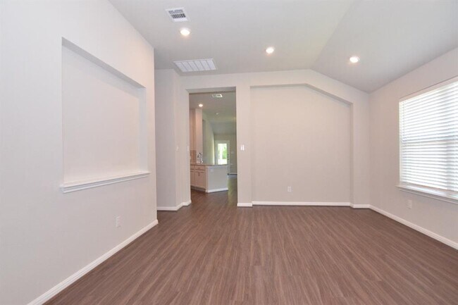 Foto del edificio - 5608 Anaheim Ave