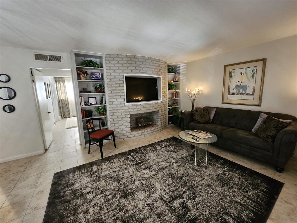 5861 Inwood Dr Unit 6, Houston, TX 77057 Condo for Rent in Houston