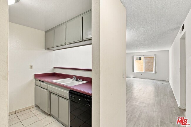 Foto del edificio - 3600 Bagley Ave