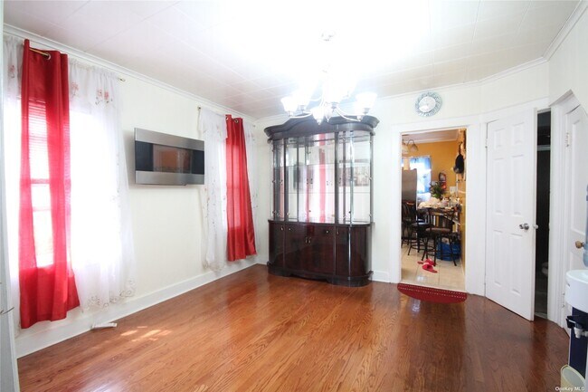 Foto del edificio - 110-26 217th St