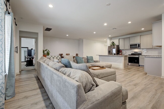 Foto del edificio - 14701 Travertine Fls Ln