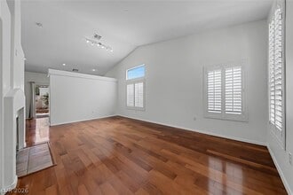 Building Photo - 1833 Stablegate Ave