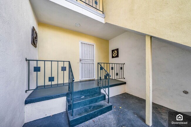 Foto del edificio - 6740 Springpark Ave