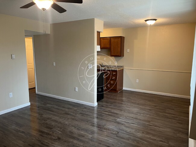 Foto del edificio - Clean & Affordable 2-Bedroom – Move-In Ready – East Toledo