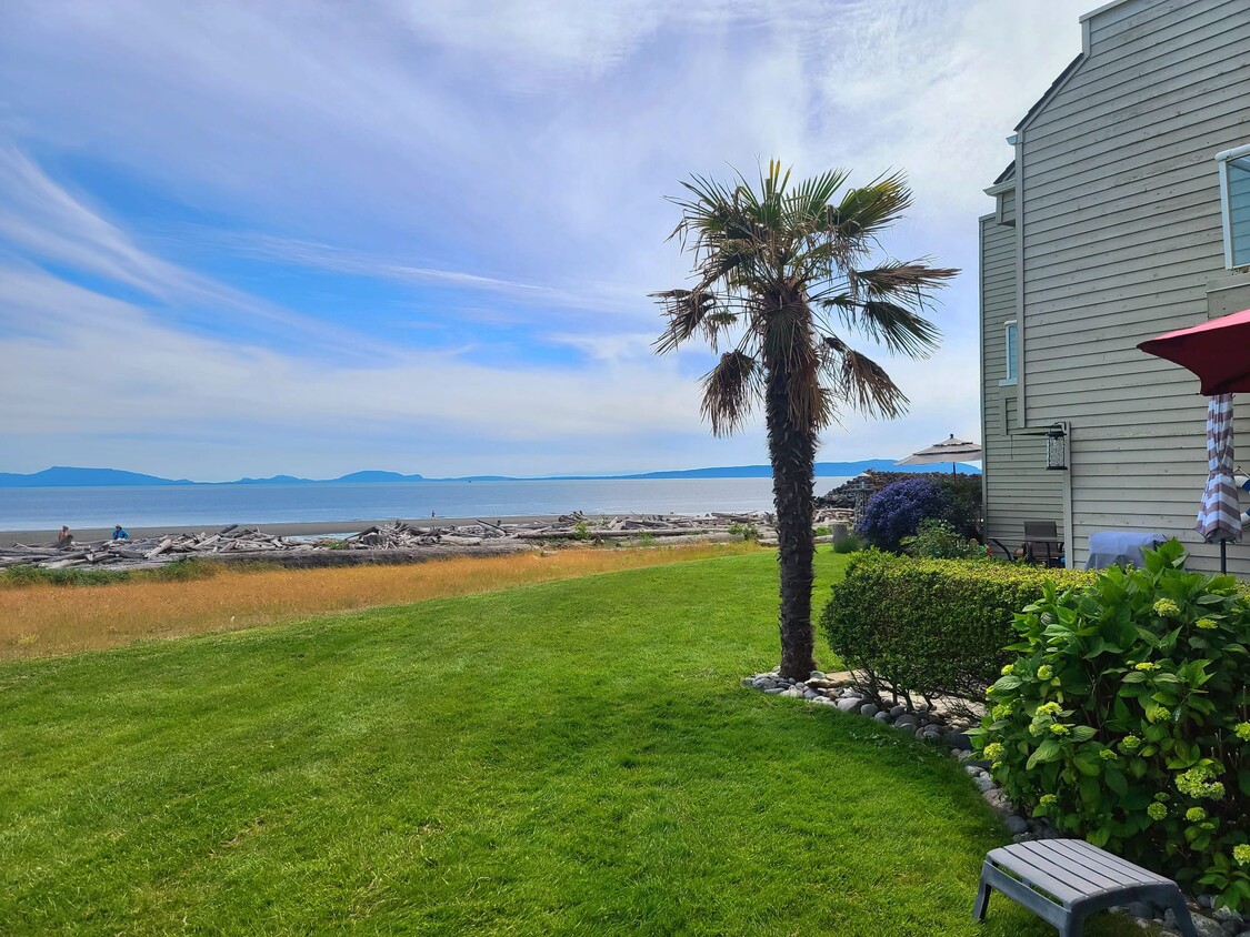 Primary Photo - 1728 Edwards Dr