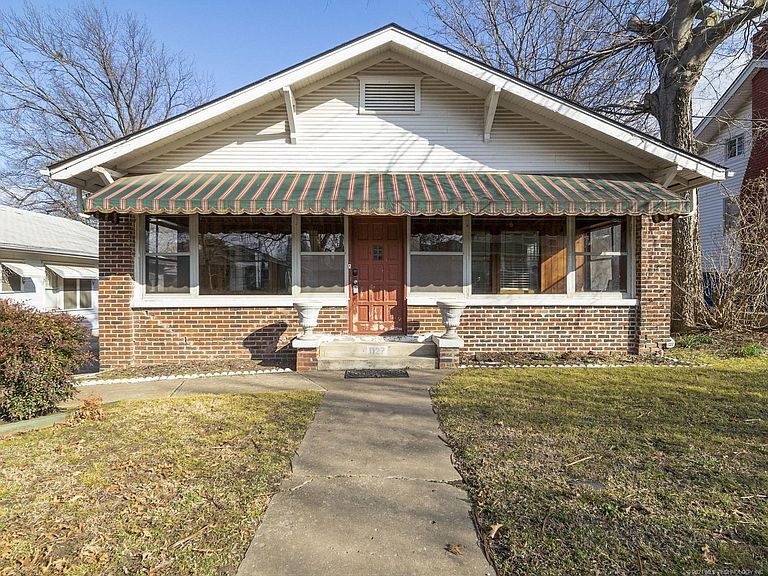 Foto principal - 1127 S Newport Ave
