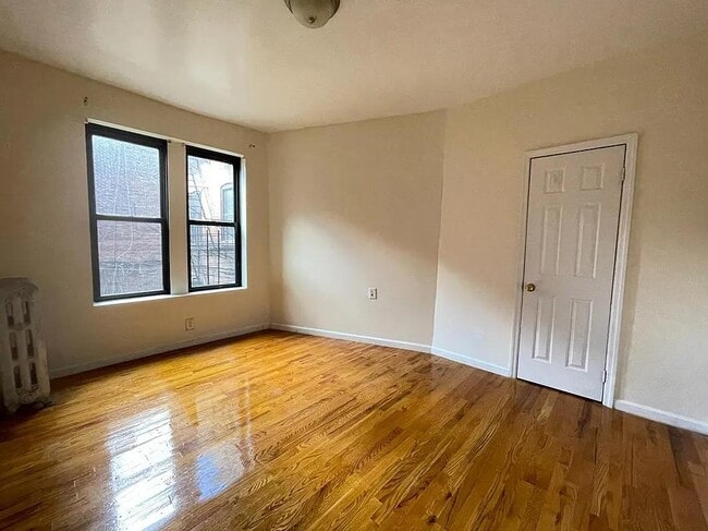 Building Photo - 351 E 21st St