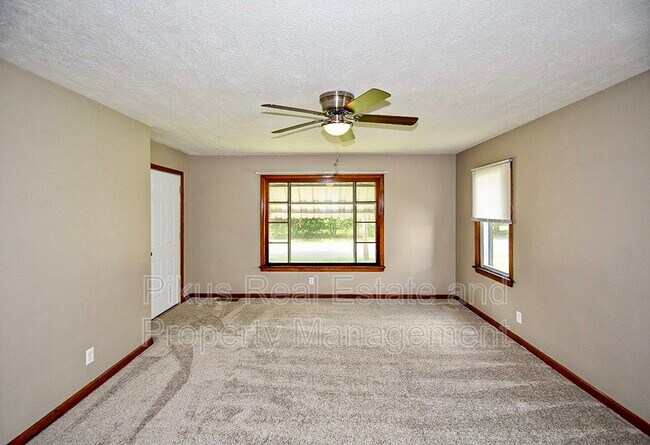 Building Photo - 1383 Leonora Ave