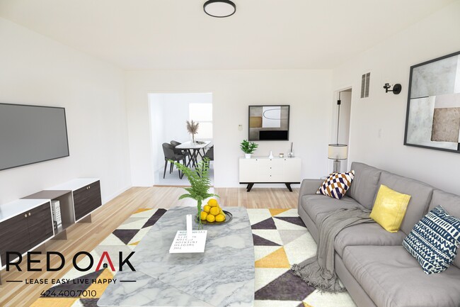 Building Photo - Fantastic Two Bedroom with Spacious Rooms,...