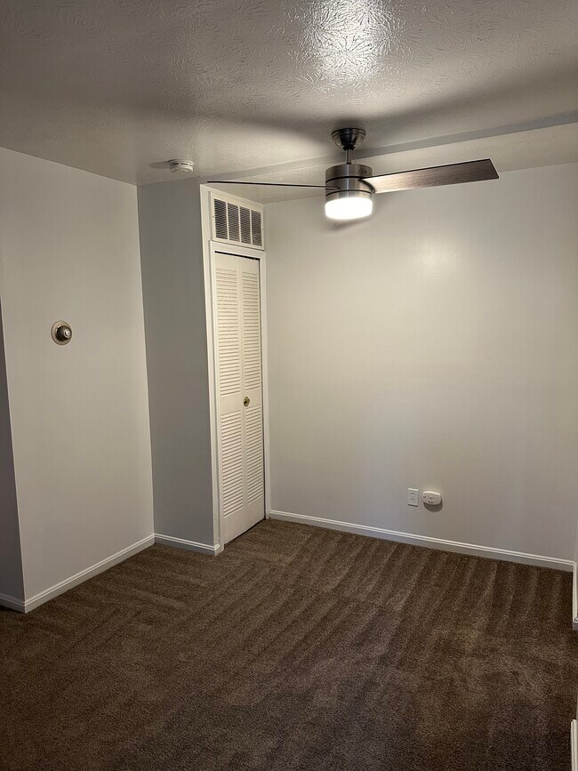 Foto del edificio - 4777 Columbia Rd