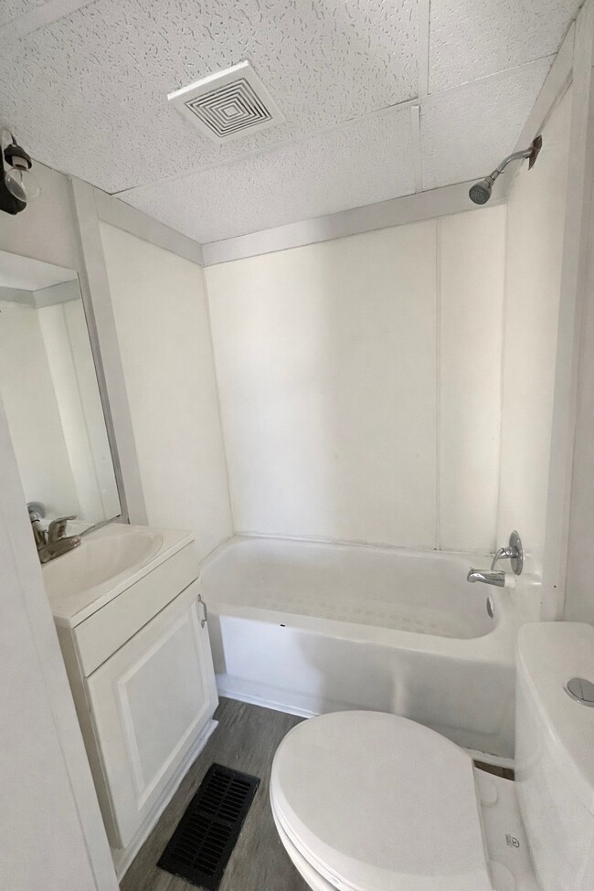 Foto del edificio - 3944 40th St N