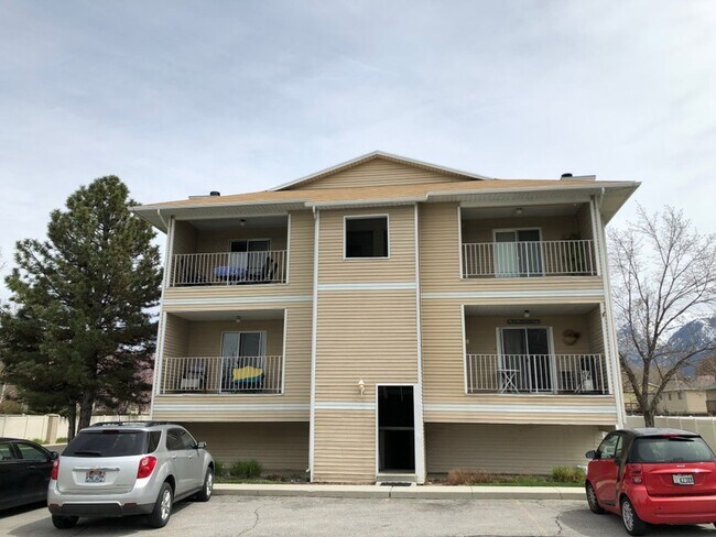 Foto del edificio - 818 Gatewood Dr