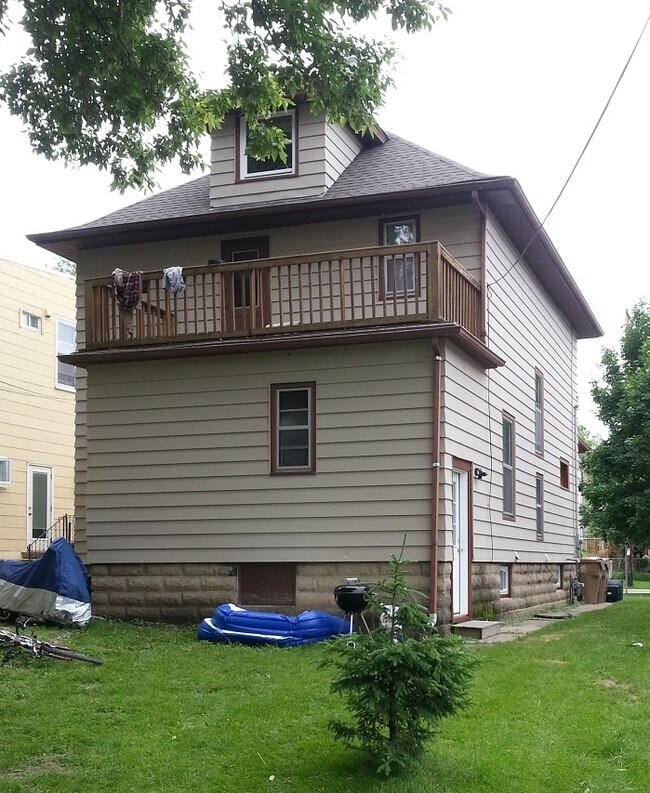 Building Photo - 1204 Chandler St