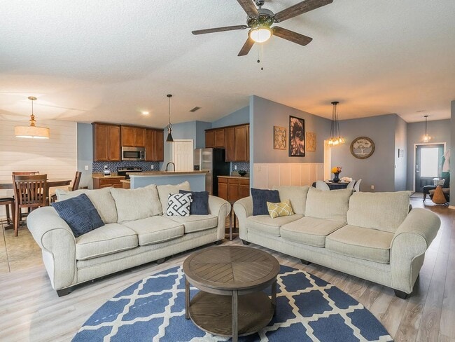 Foto del edificio - 15360 Spotted Stallion Trail