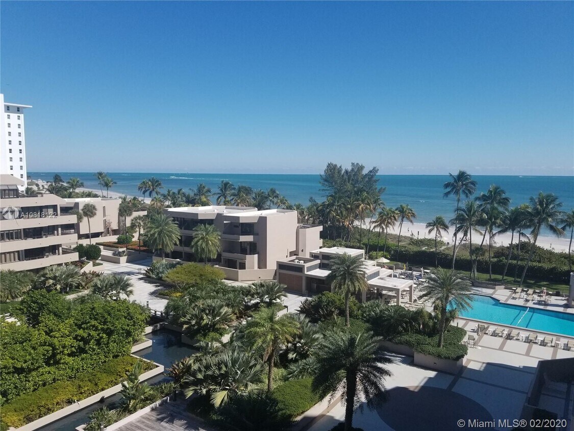 Foto principal - 201 Crandon Blvd