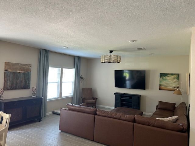 Foto del edificio - 3390 NE 38th Ln