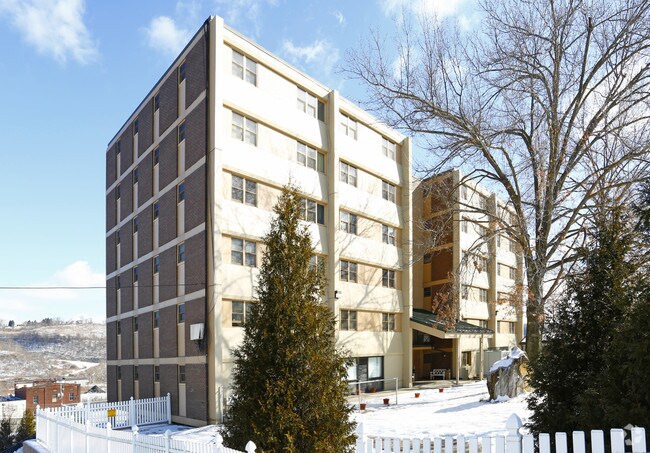 Foto del edificio - Eastgate Manor