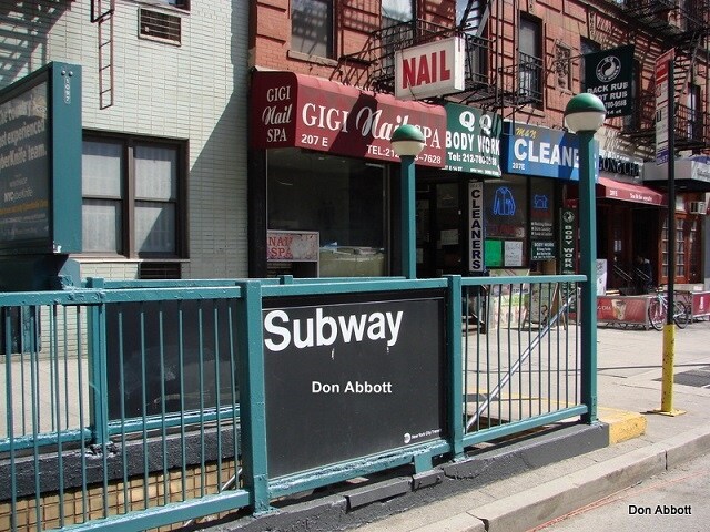 Primary Photo - 207 East 14th Street