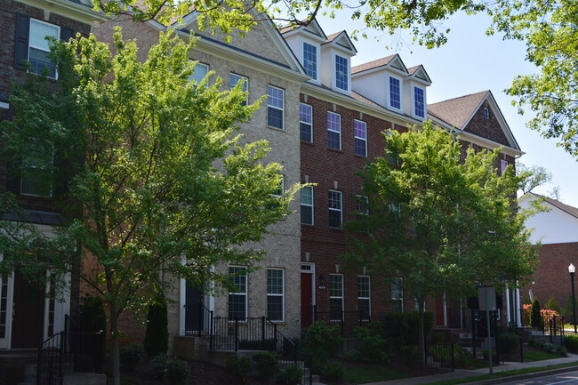 Building Photo - 2108 Middle Tennessee Blvd